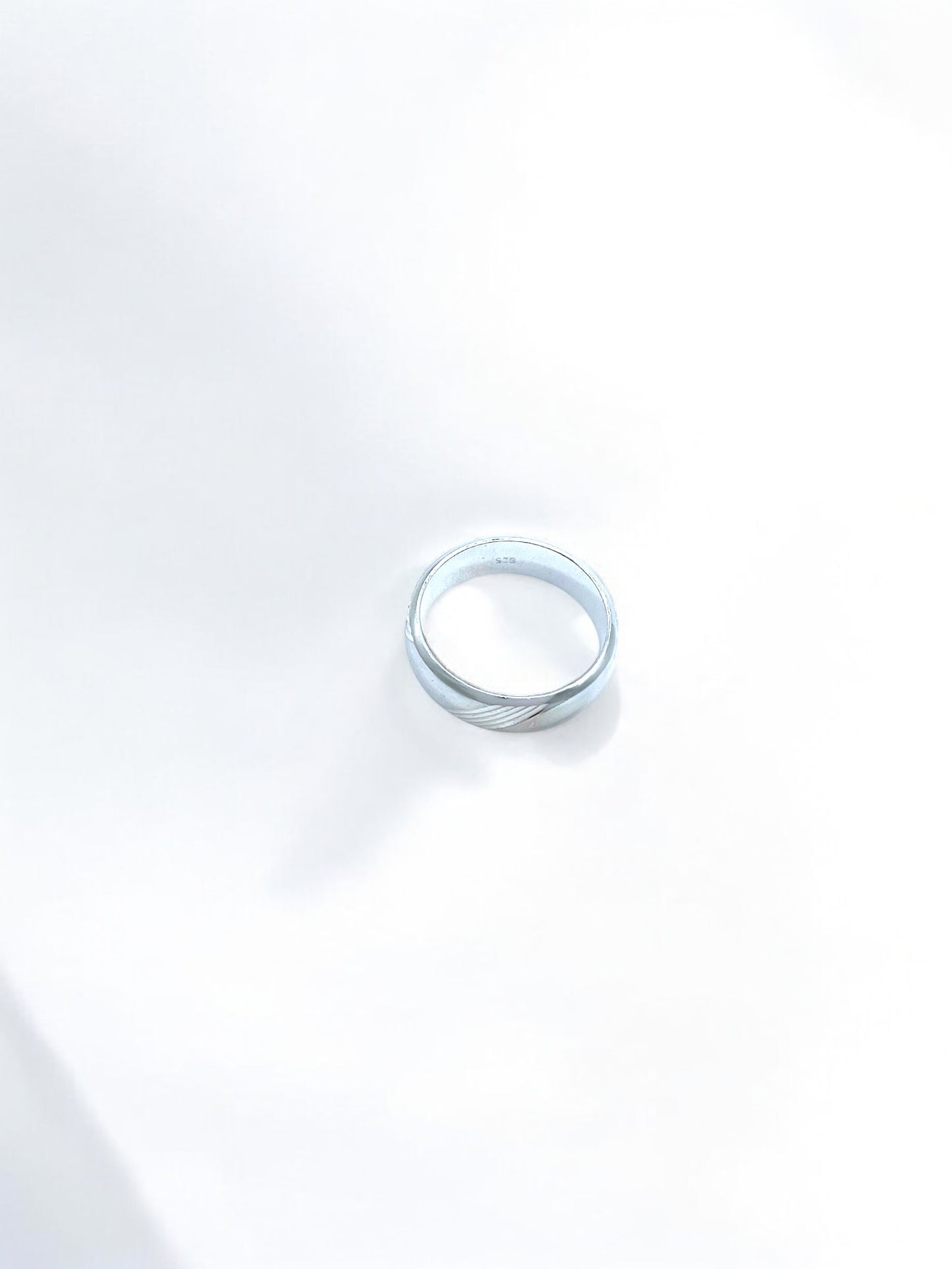 Silver Plain Line Ring A107