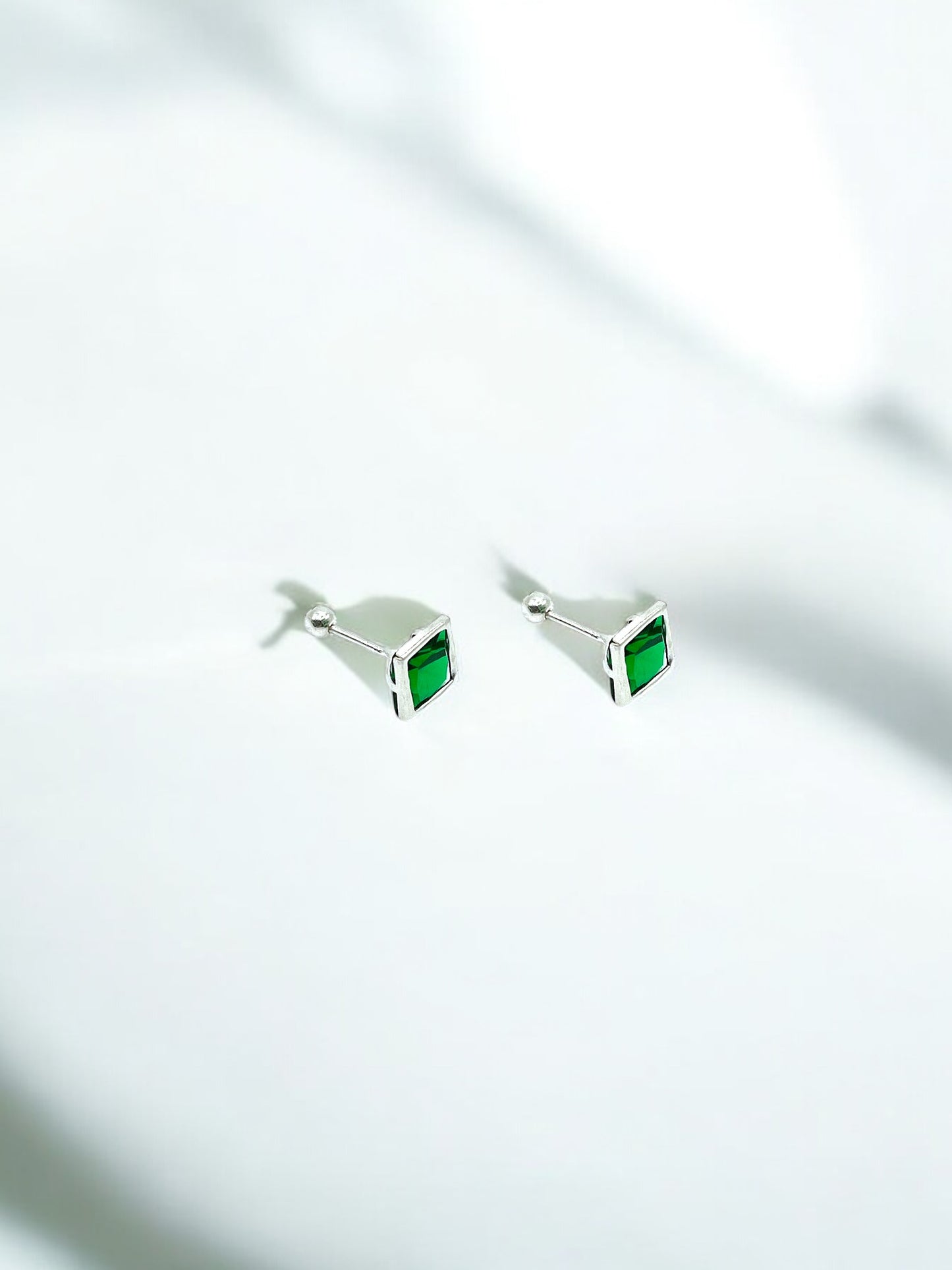 Green Silver Square Earrings A1