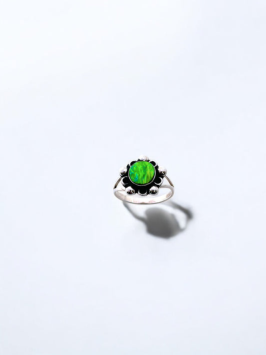 Silver Green Flower Ring A96