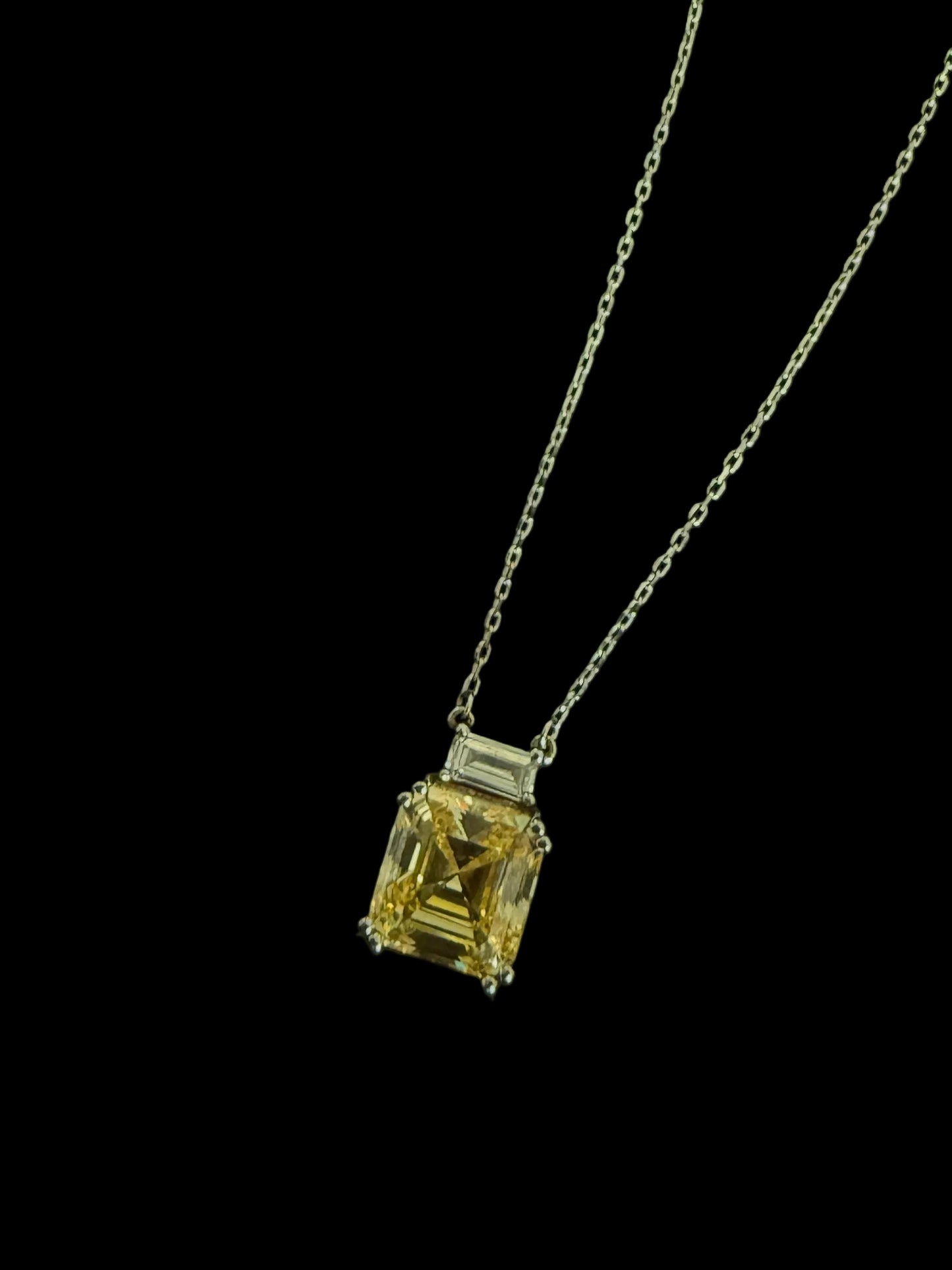 Yellow Radiance Necklace