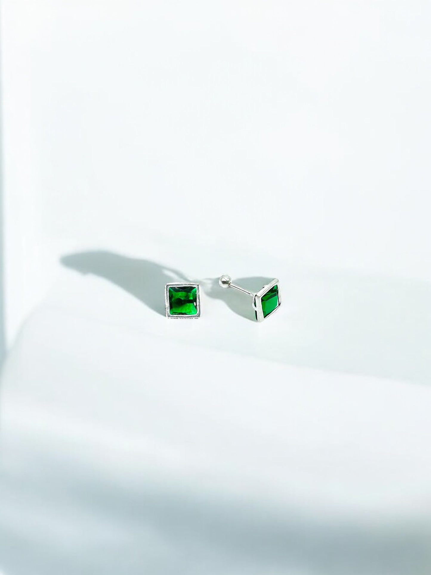 Green Silver Square Earrings A1